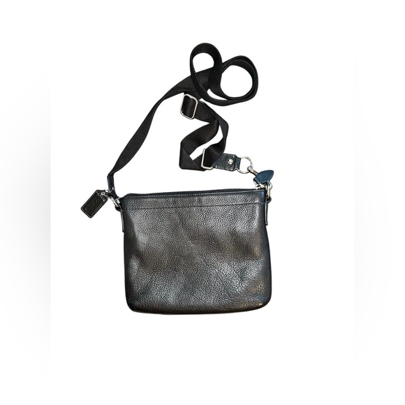 Coach Swingpack Crossbody Bag – Classic Black Pebbled Leather - Picture 4 of 10